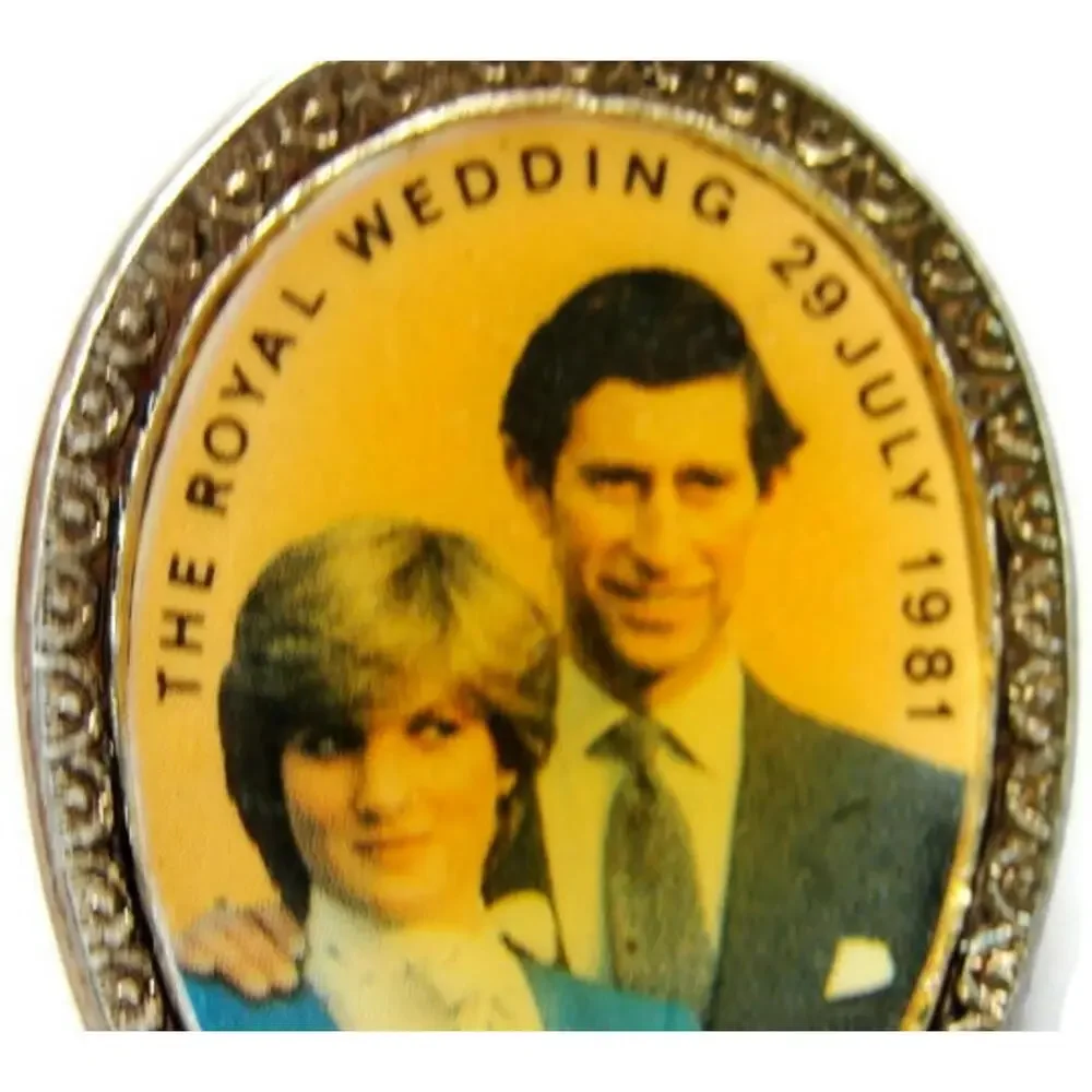 Royal Wedding Vintage Souvenir Collector Spoon Silver Plated Diana Charles - Picture 2 of 10